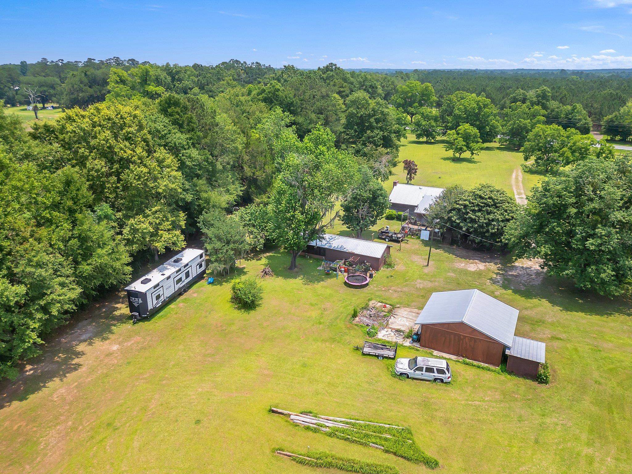 8551 Hosford Highway, Quincy, Florida image 6