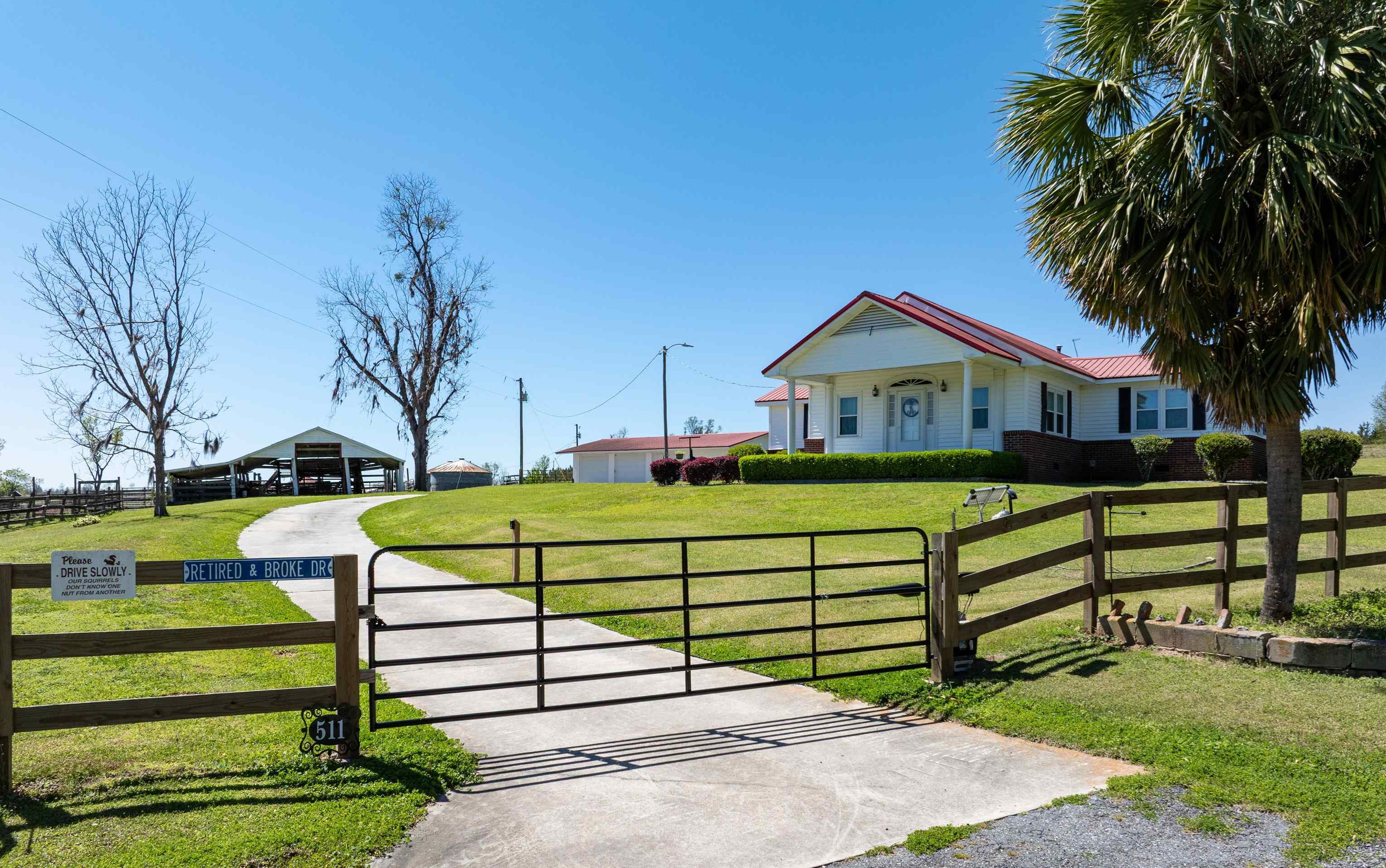 511 SW Sundown Creek Road, Madison, Texas image 1