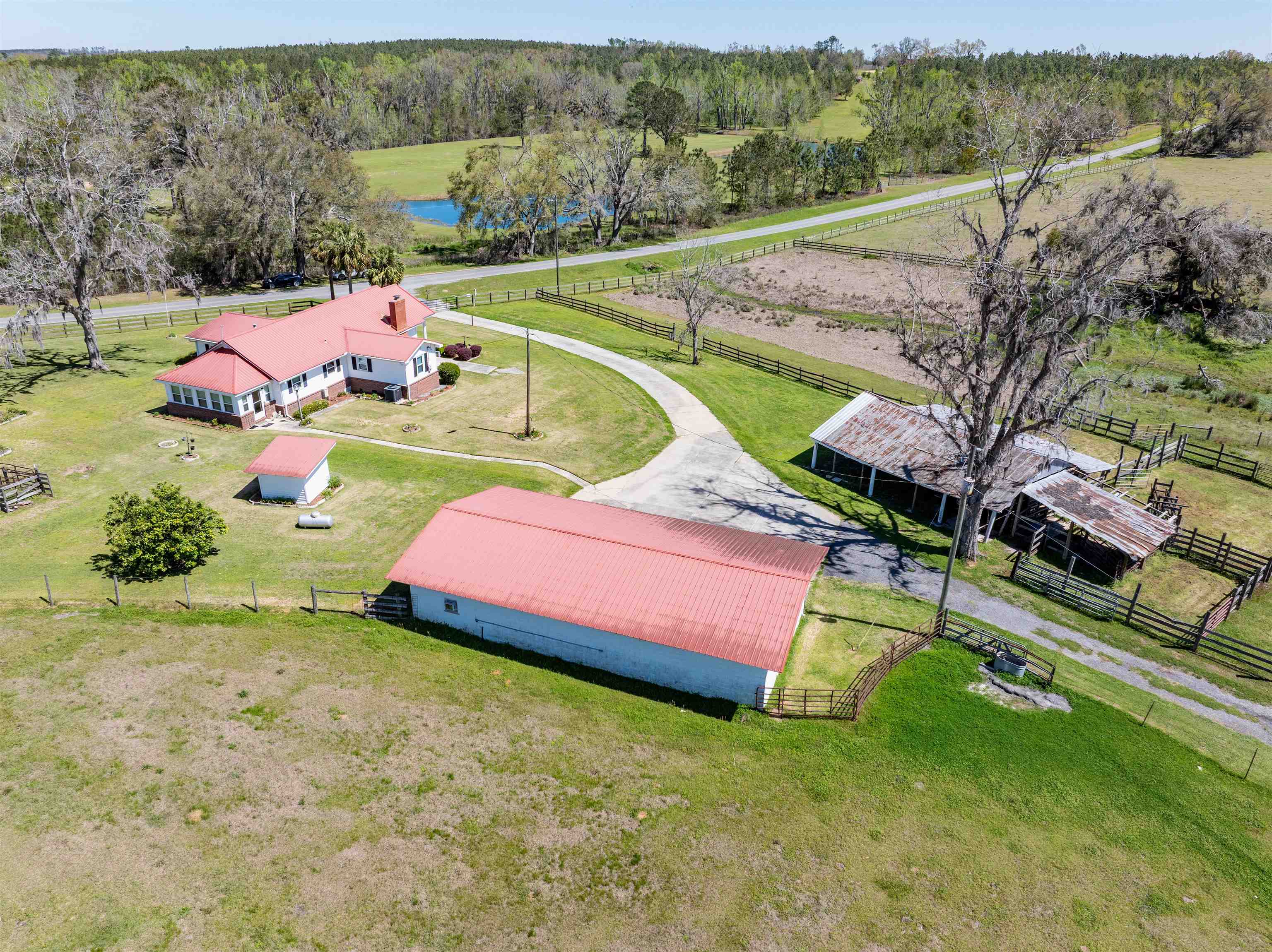 511 SW Sundown Creek Road, Madison, Texas image 17
