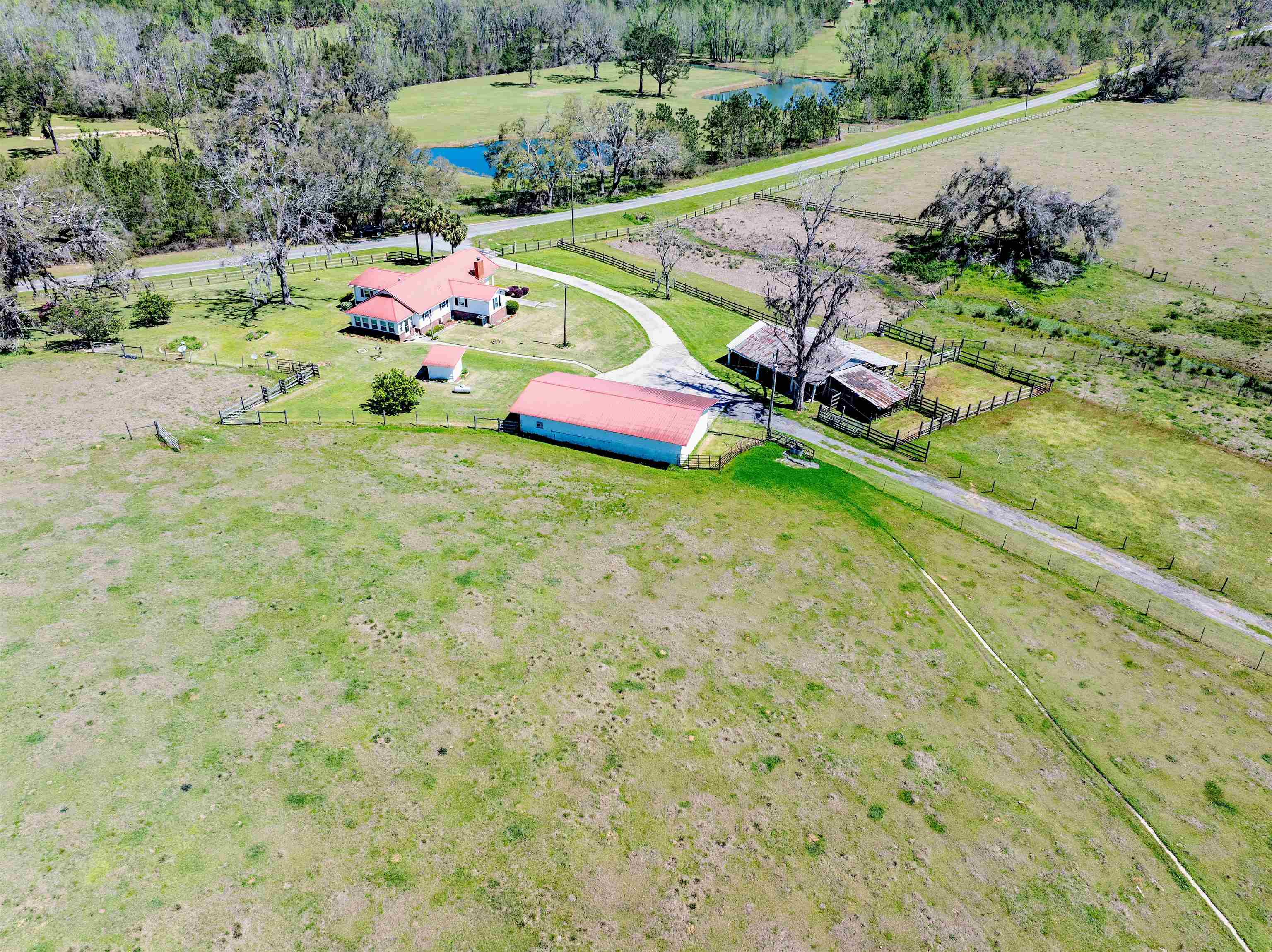511 SW Sundown Creek Road, Madison, Texas image 18