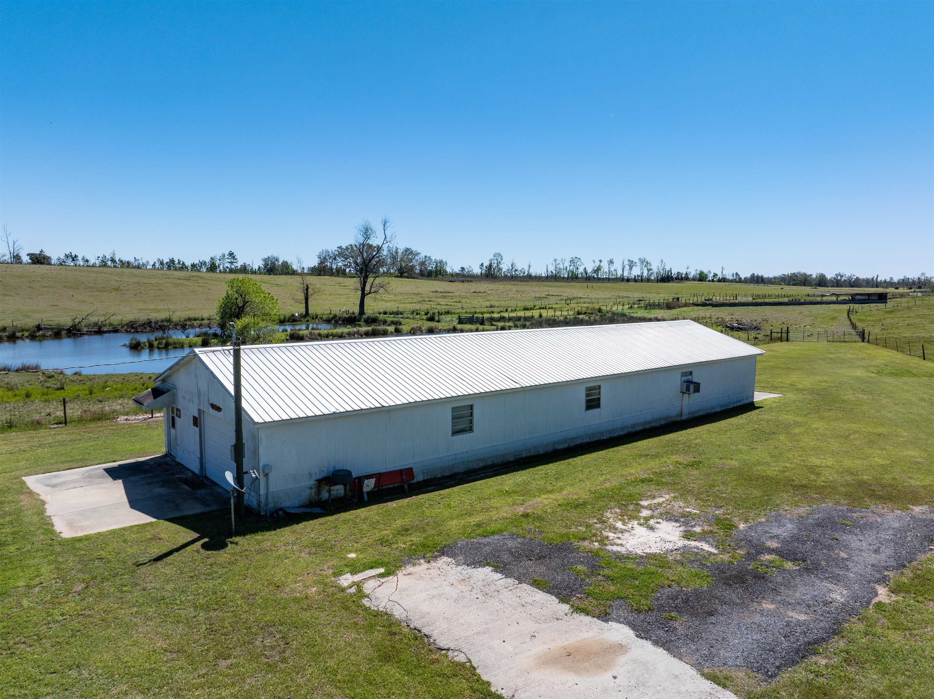 511 SW Sundown Creek Road, Madison, Texas image 20