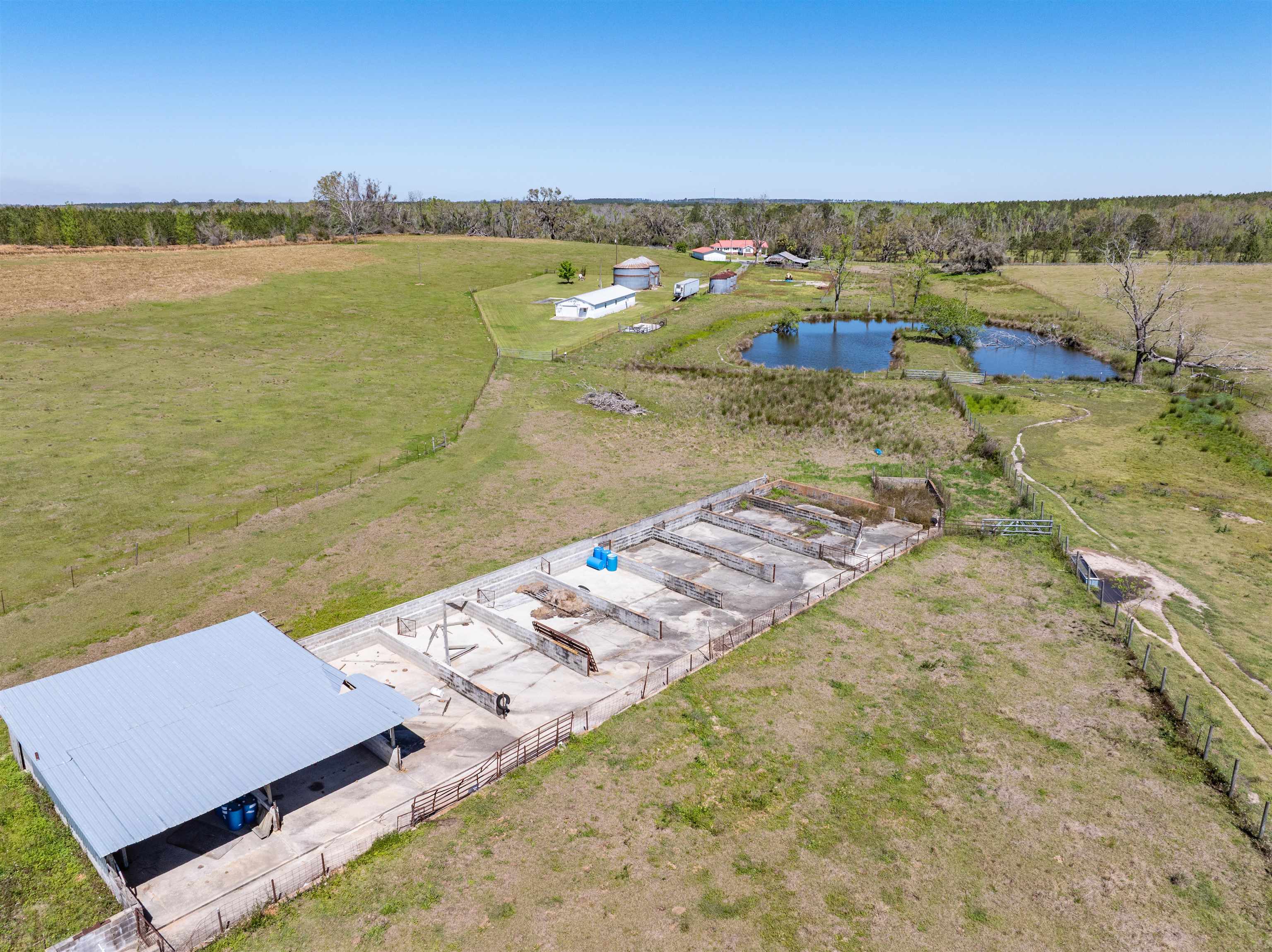 511 SW Sundown Creek Road, Madison, Texas image 26