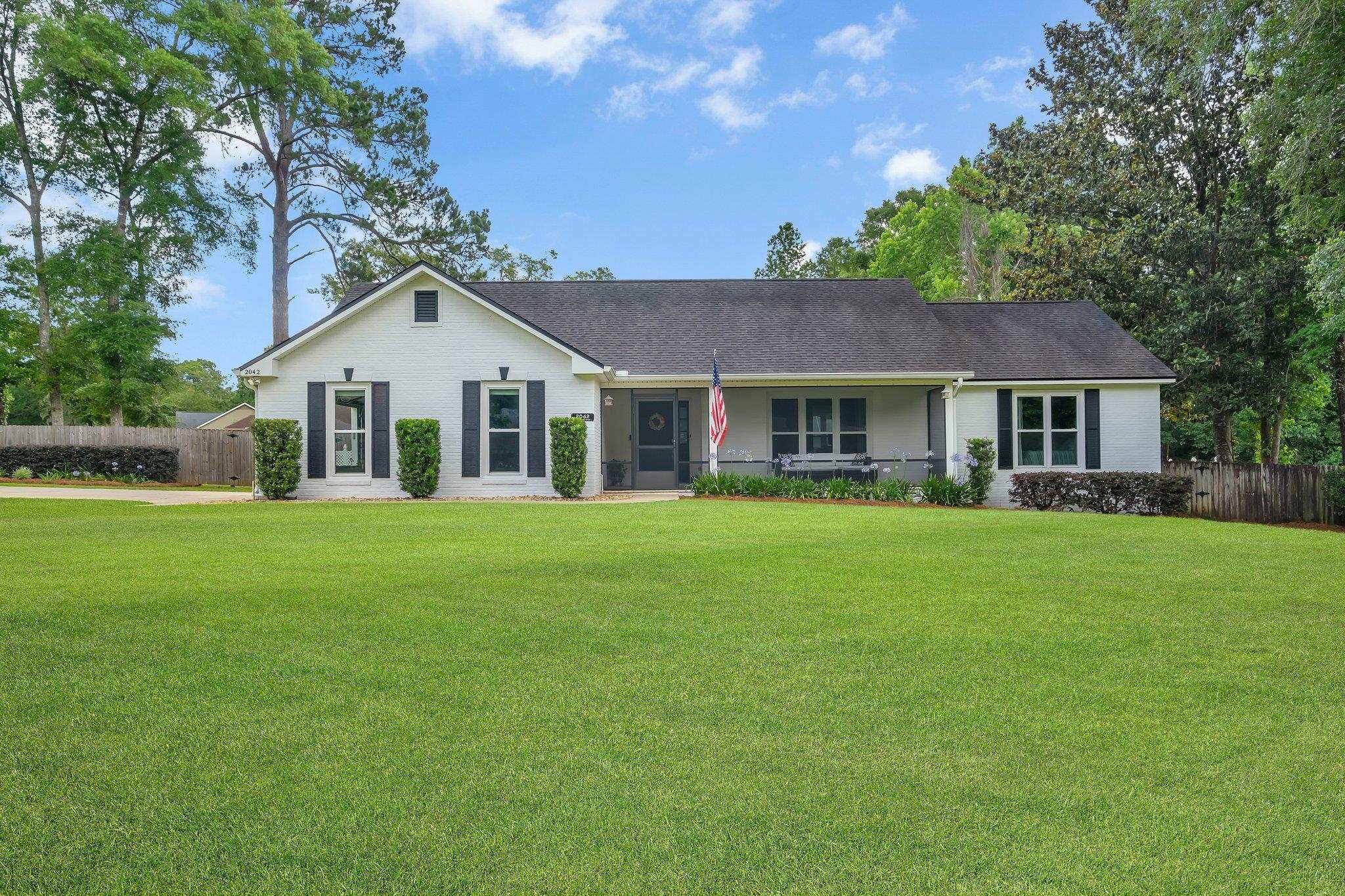 2042 Dyrehaven Drive, Tallahassee, Florida image 1