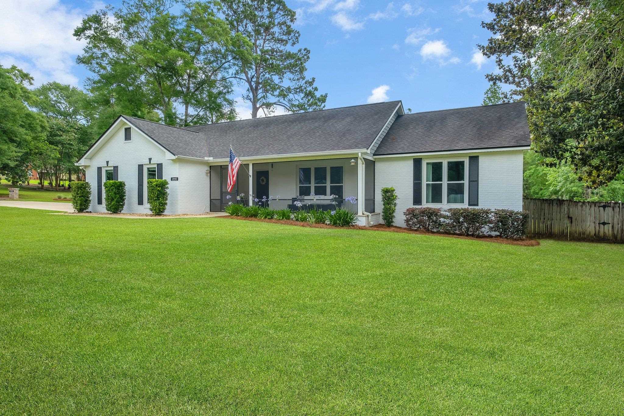 2042 Dyrehaven Drive, Tallahassee, Florida image 2