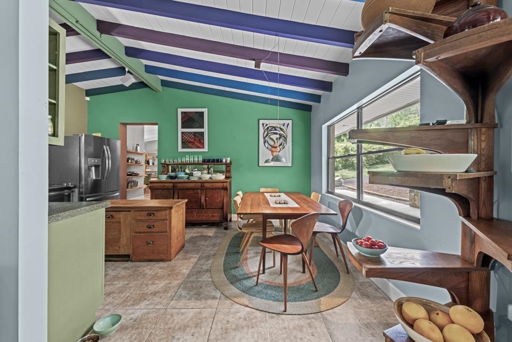 1802 W Indianhead Drive, Tallahassee, Florida image 15