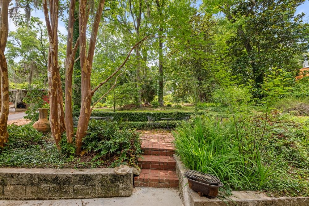 1802 W Indianhead Drive, Tallahassee, Florida image 26