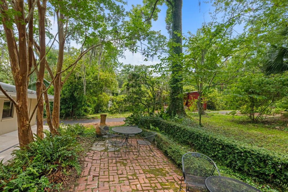 1802 W Indianhead Drive, Tallahassee, Florida image 27