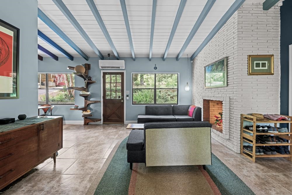 1802 W Indianhead Drive, Tallahassee, Florida image 3