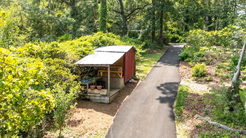 1802 W Indianhead Drive, Tallahassee, Florida image 33