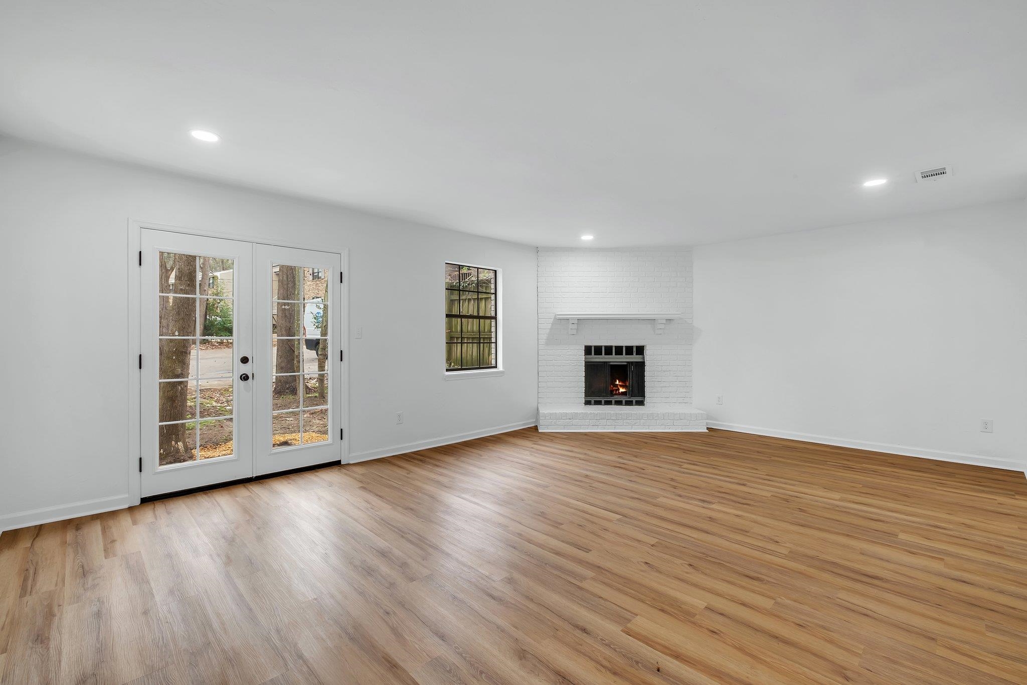 1305 Cross Creek Circle, Tallahassee, Texas image 8