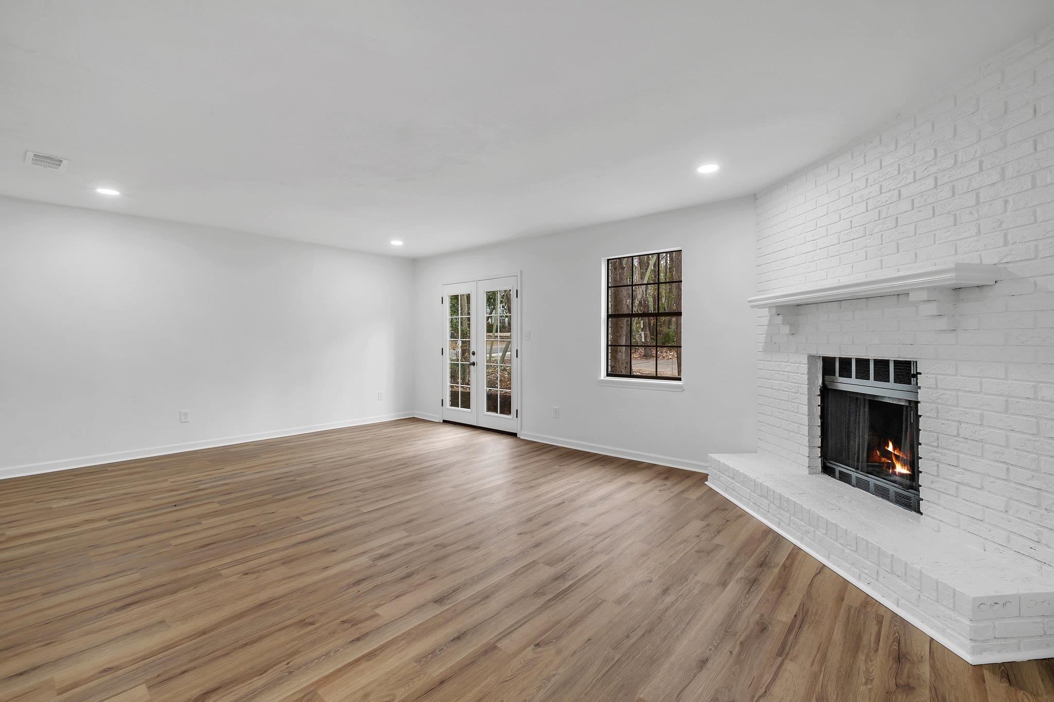 1305 Cross Creek Circle, Tallahassee, Texas image 9