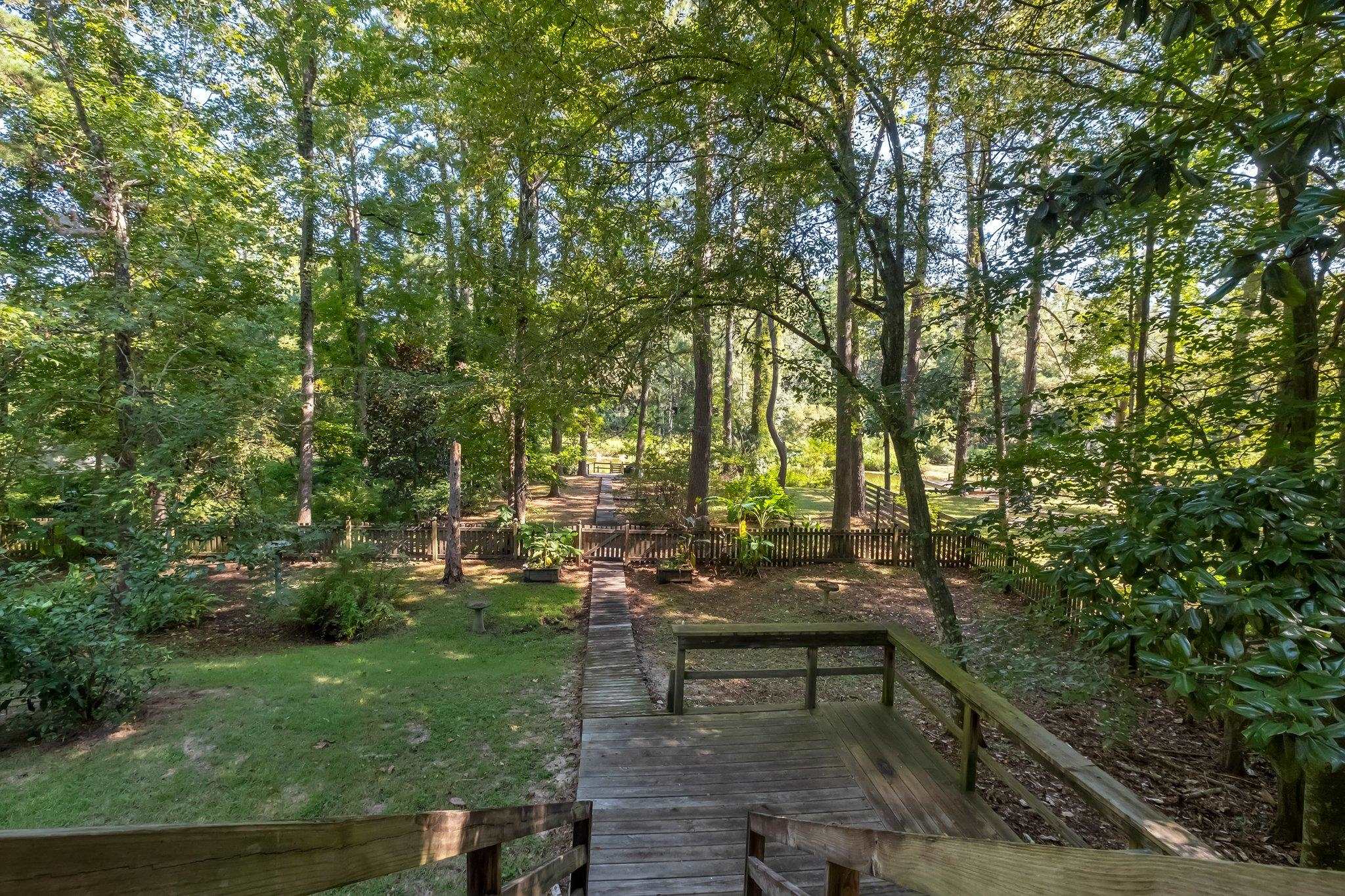1807 Tallavana Trail, Havana, Florida image 26