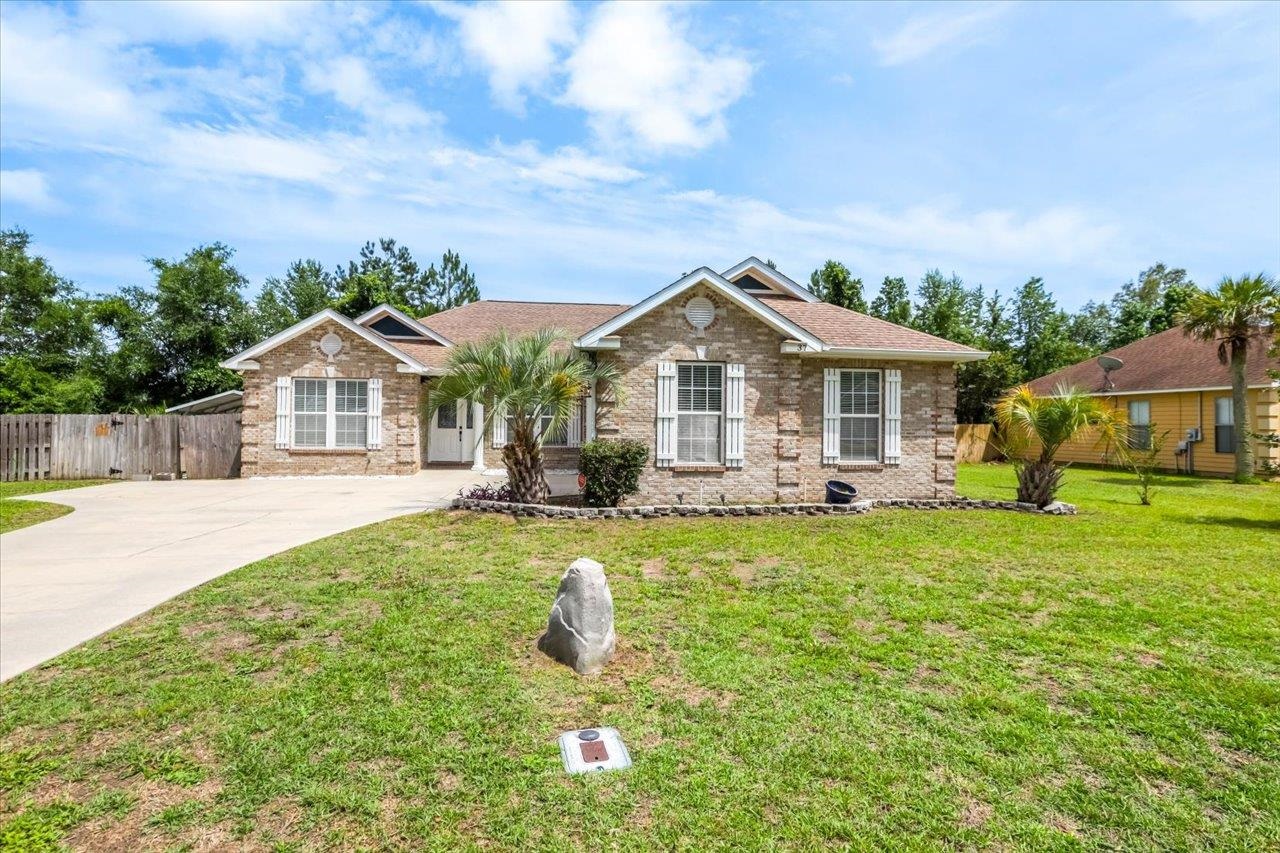 37 Saralan Garden Drive, Crawfordville, Texas image 1