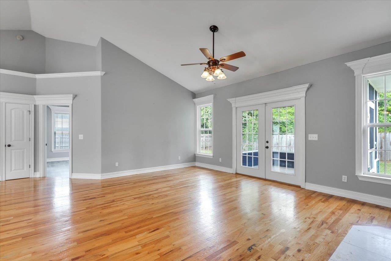 37 Saralan Garden Drive, Crawfordville, Texas image 14