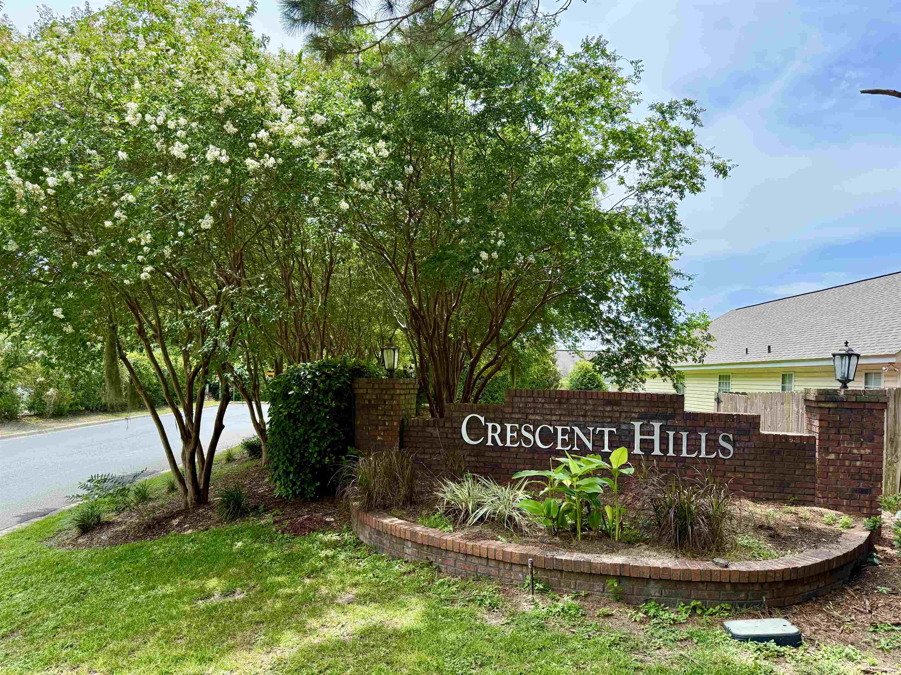 5352 Falling Star Drive, Tallahassee, Florida image 2