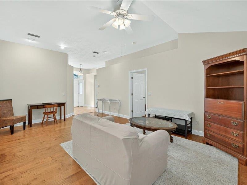 3231 Bodmin Moore Drive, Tallahassee, Texas image 7