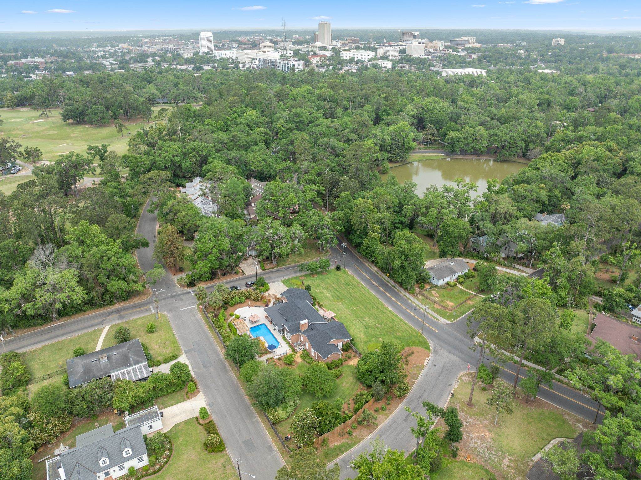 909 Circle Drive, Tallahassee, Florida image 44