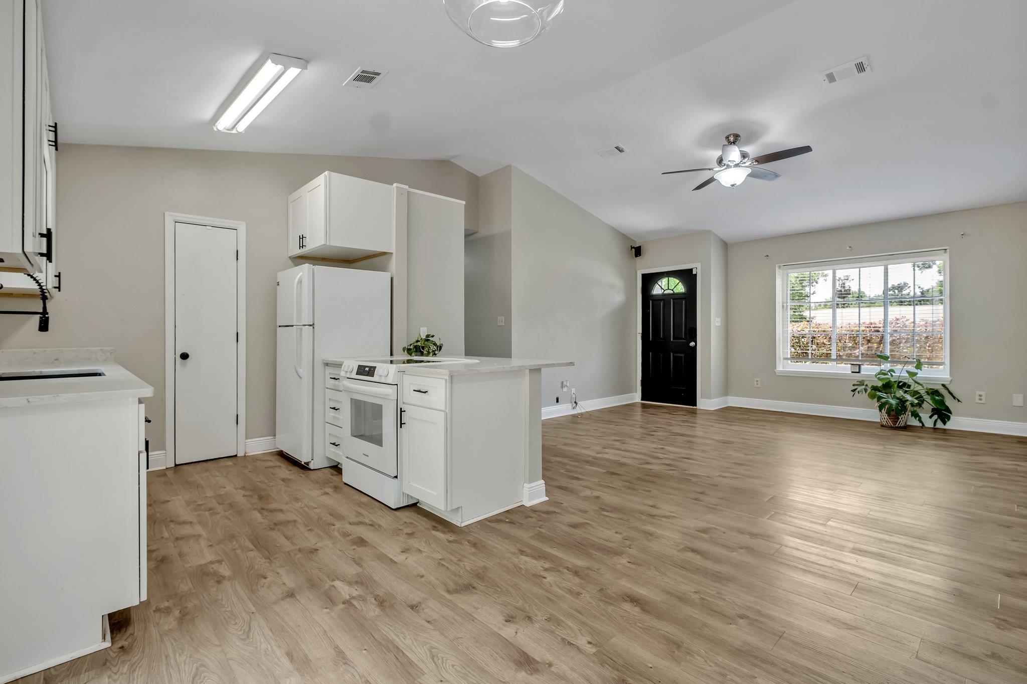 2164 Portsmouth Circle, Tallahassee, Florida image 5
