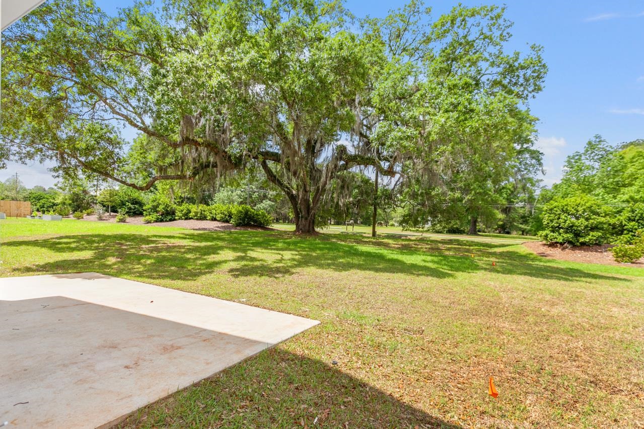 1426 Landon Hills Drive, Tallahassee, Florida image 35