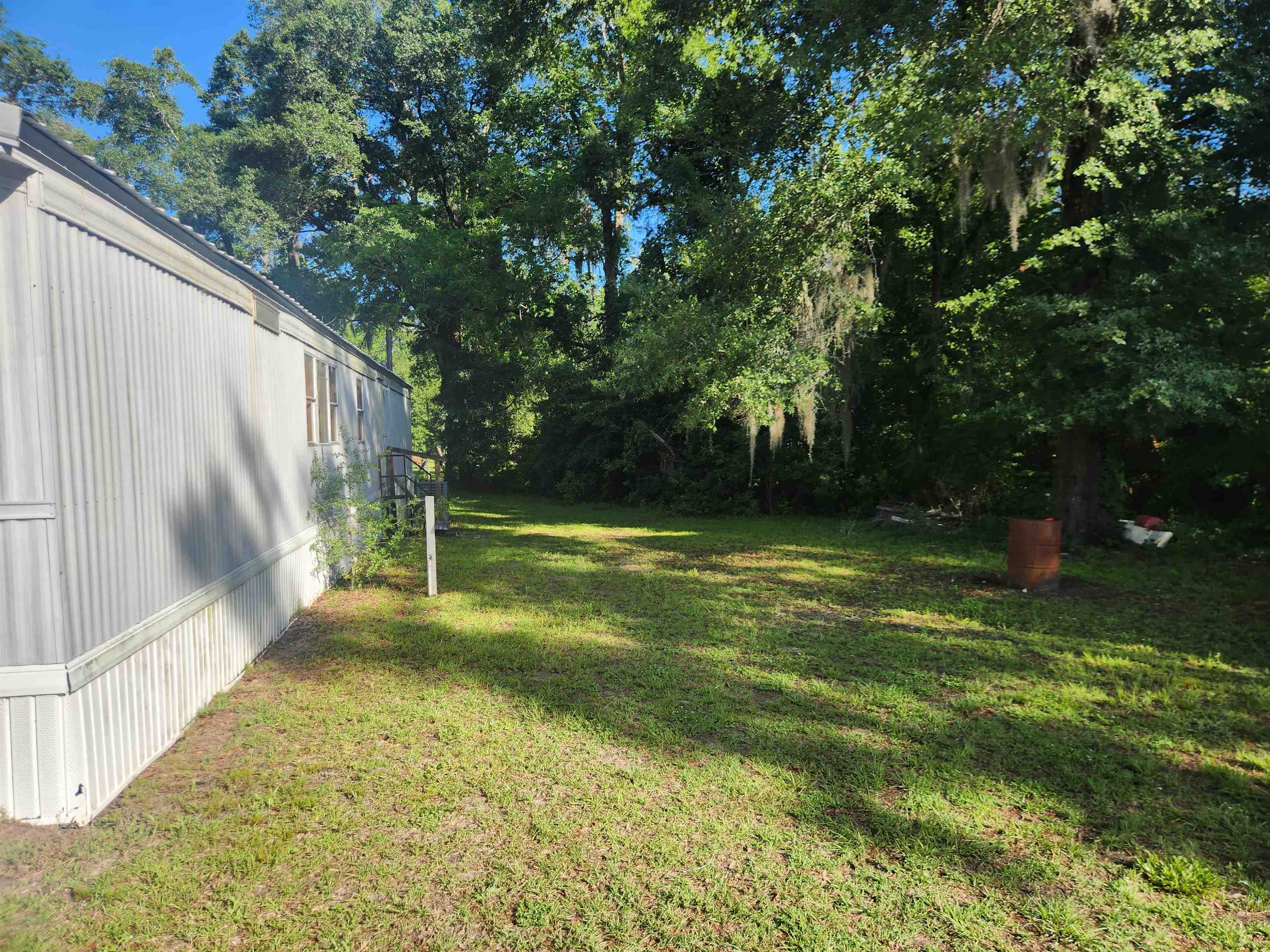 12238 NW Freeman Road, Bristol, Florida image 2