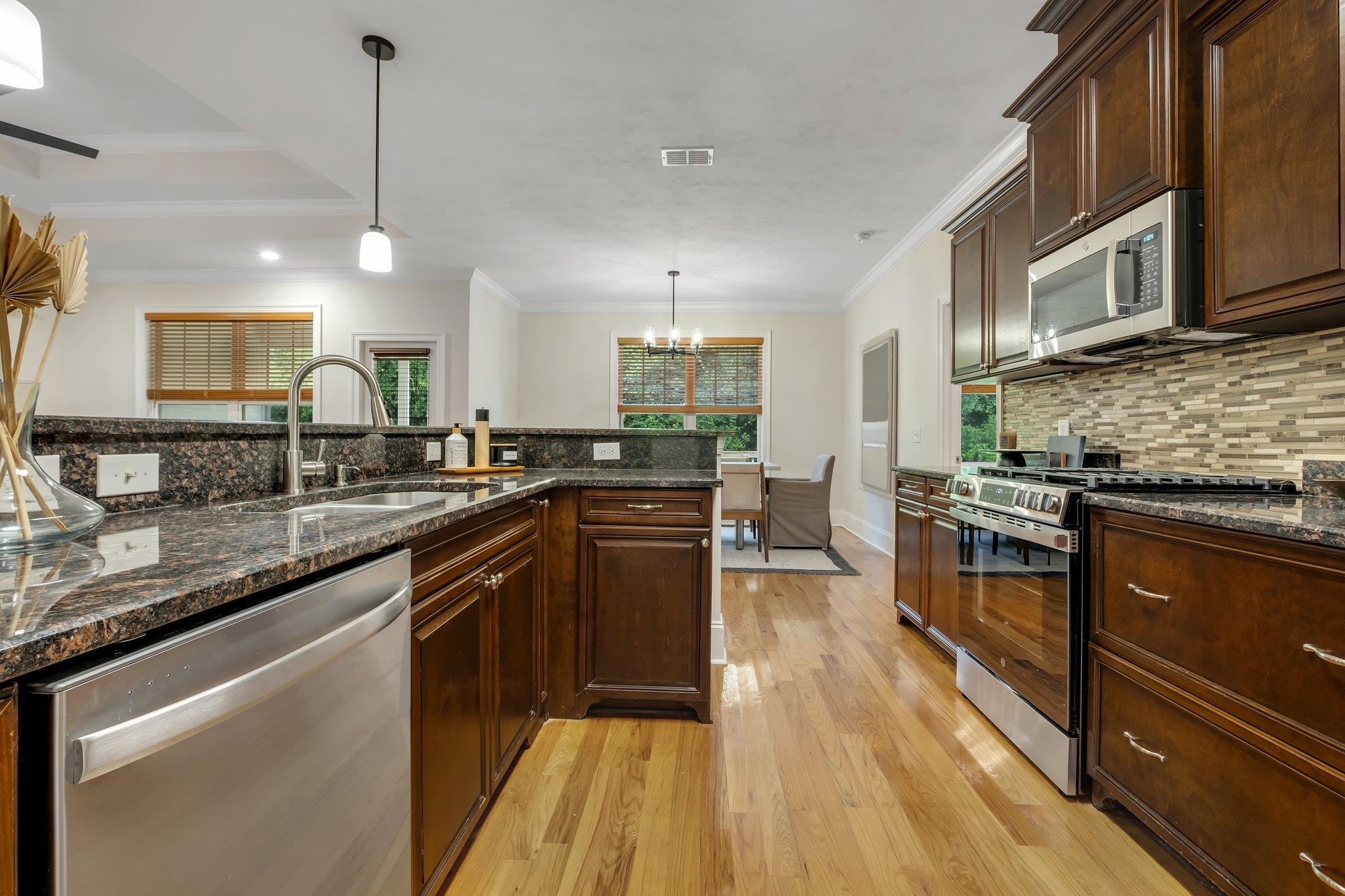 3574 Strolling Way, Tallahassee, Florida image 9