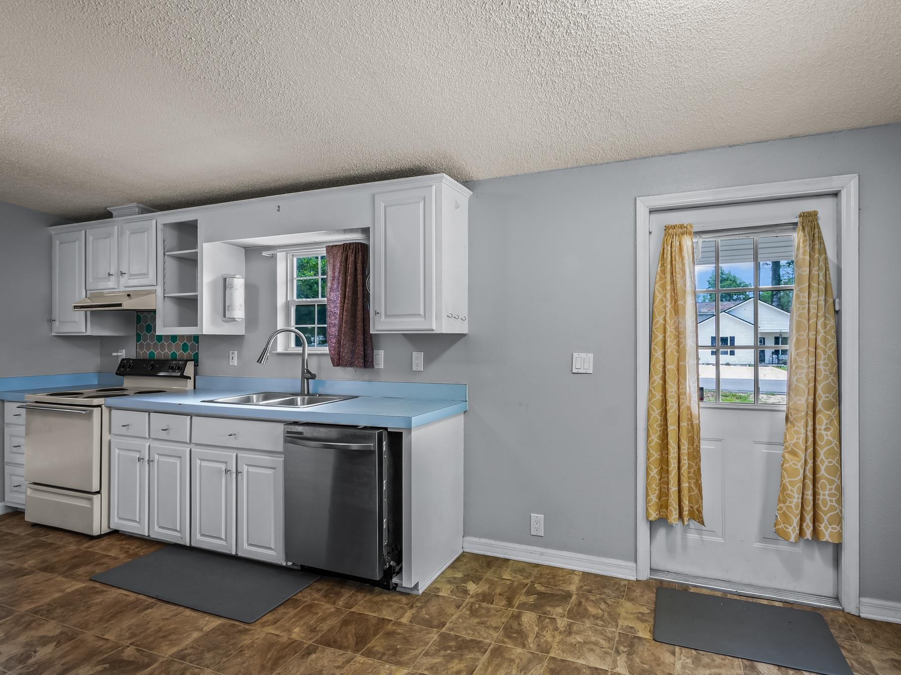 17 Chinook Trail, Crawfordville, Florida image 12