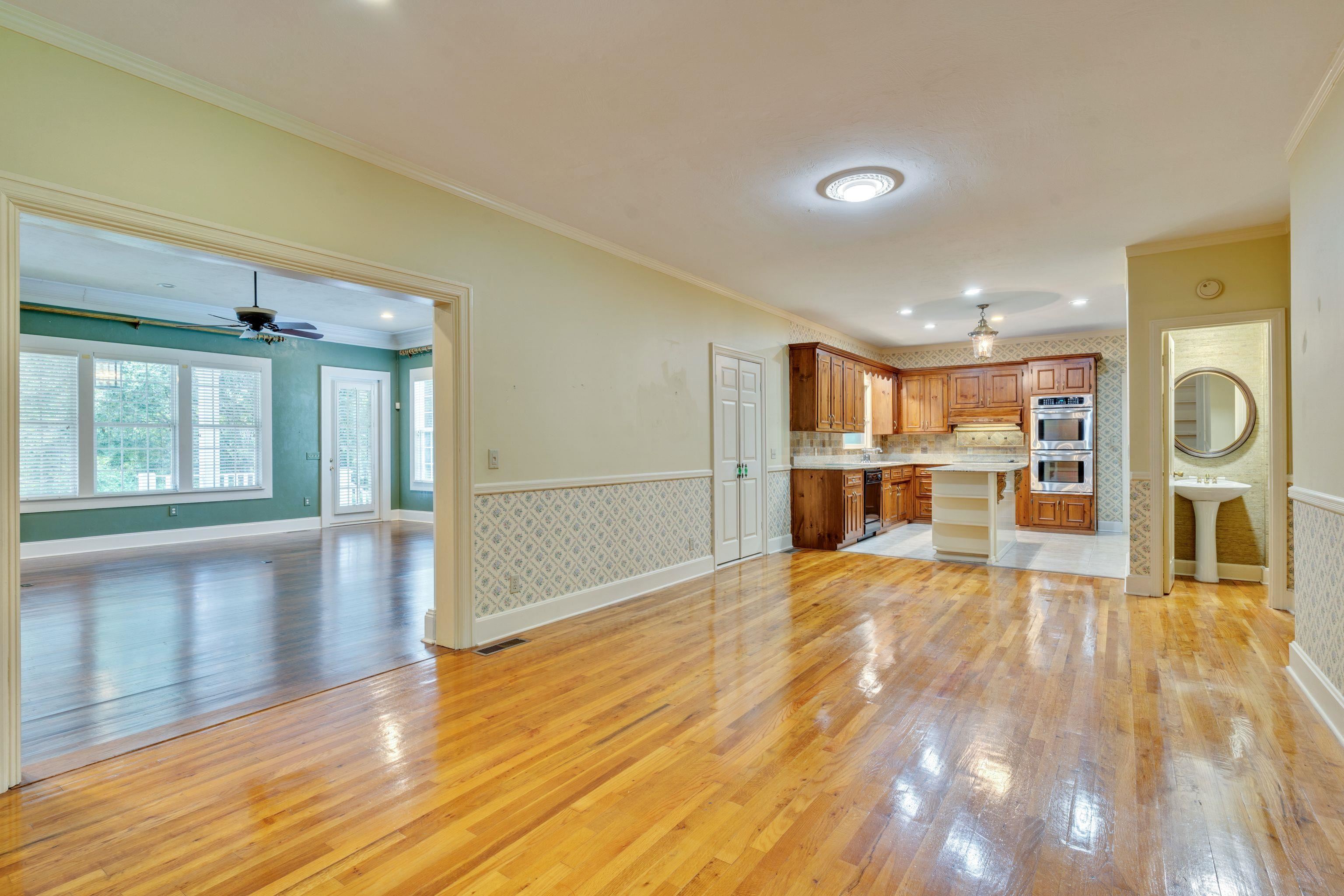 2560 Pine Ridge Road, Tallahassee, Florida image 11