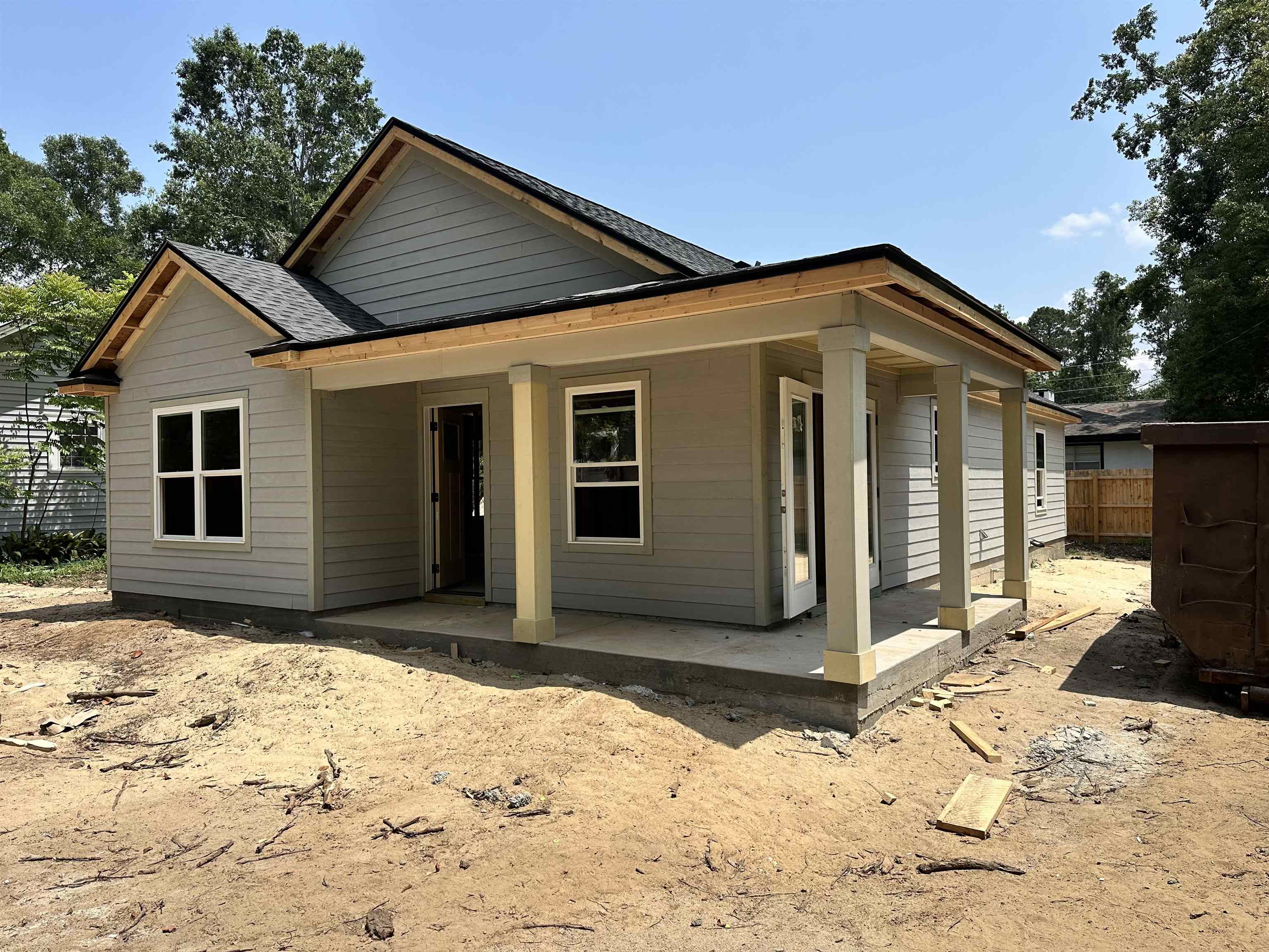1125 E Dogwood Street, Monticello, Texas image 1