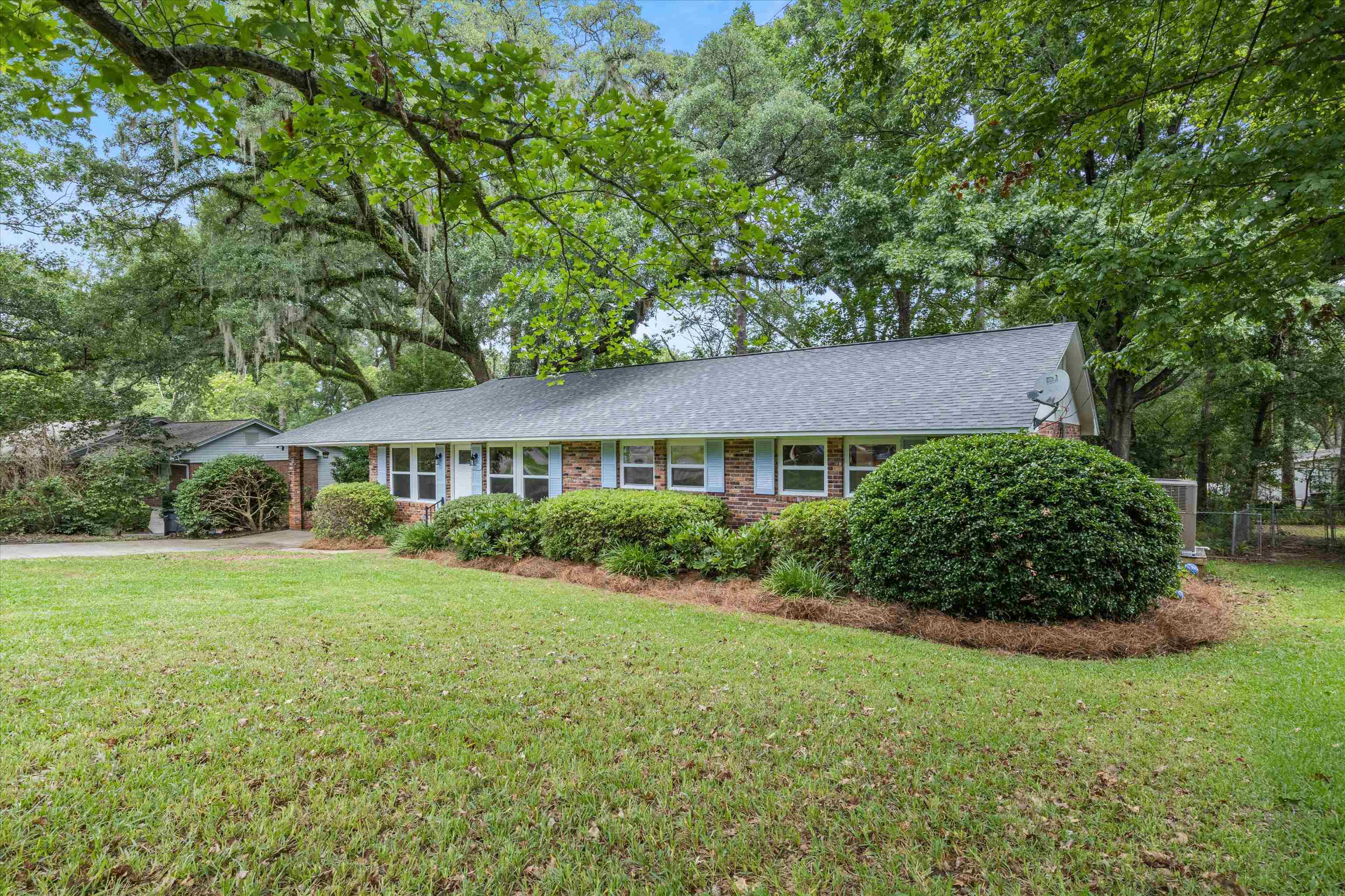 2114 Deerfield Drive, Tallahassee, Florida image 2