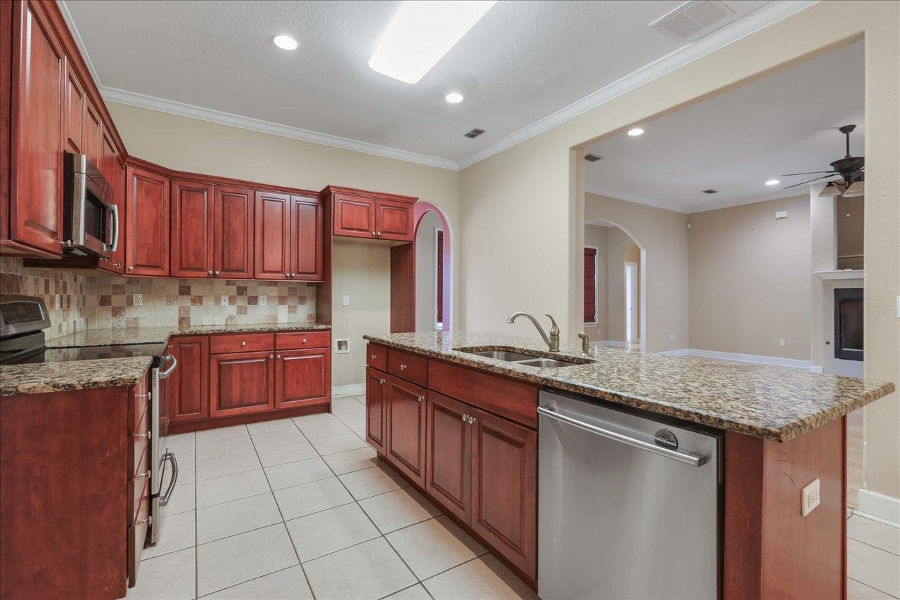 7416 Hickock Court, Tallahassee, Texas image 13