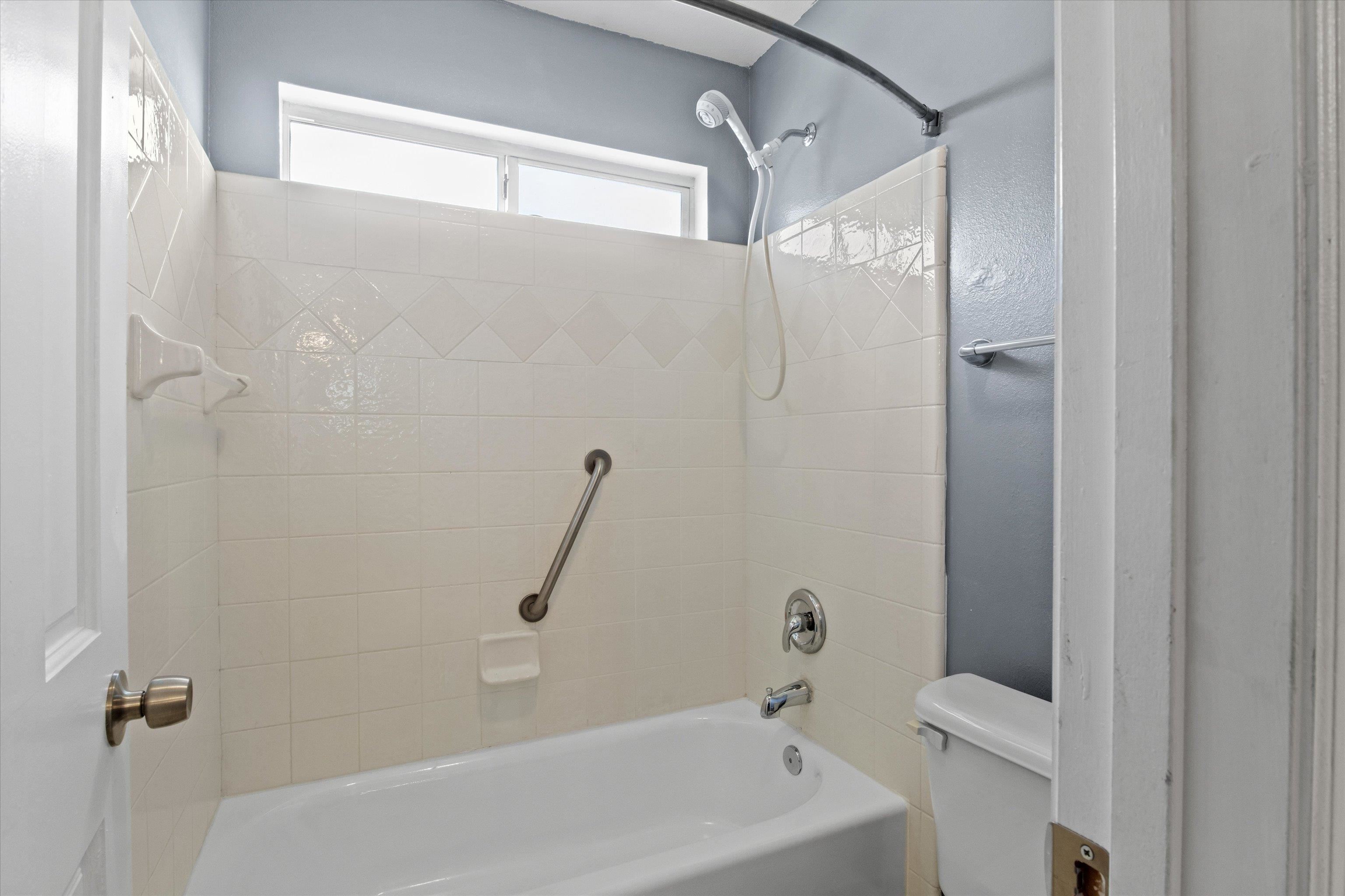 1149 High Meadow Drive, Tallahassee, Texas image 16