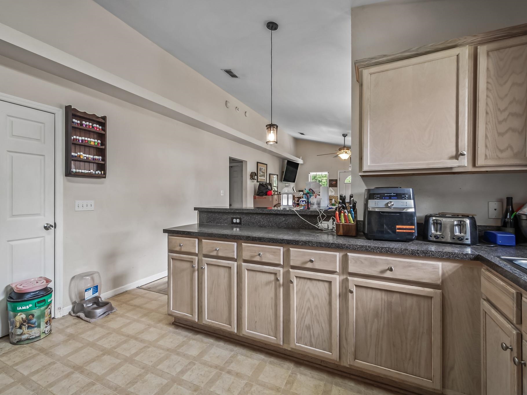 172 Mohave Road, Crawfordville, Florida image 12