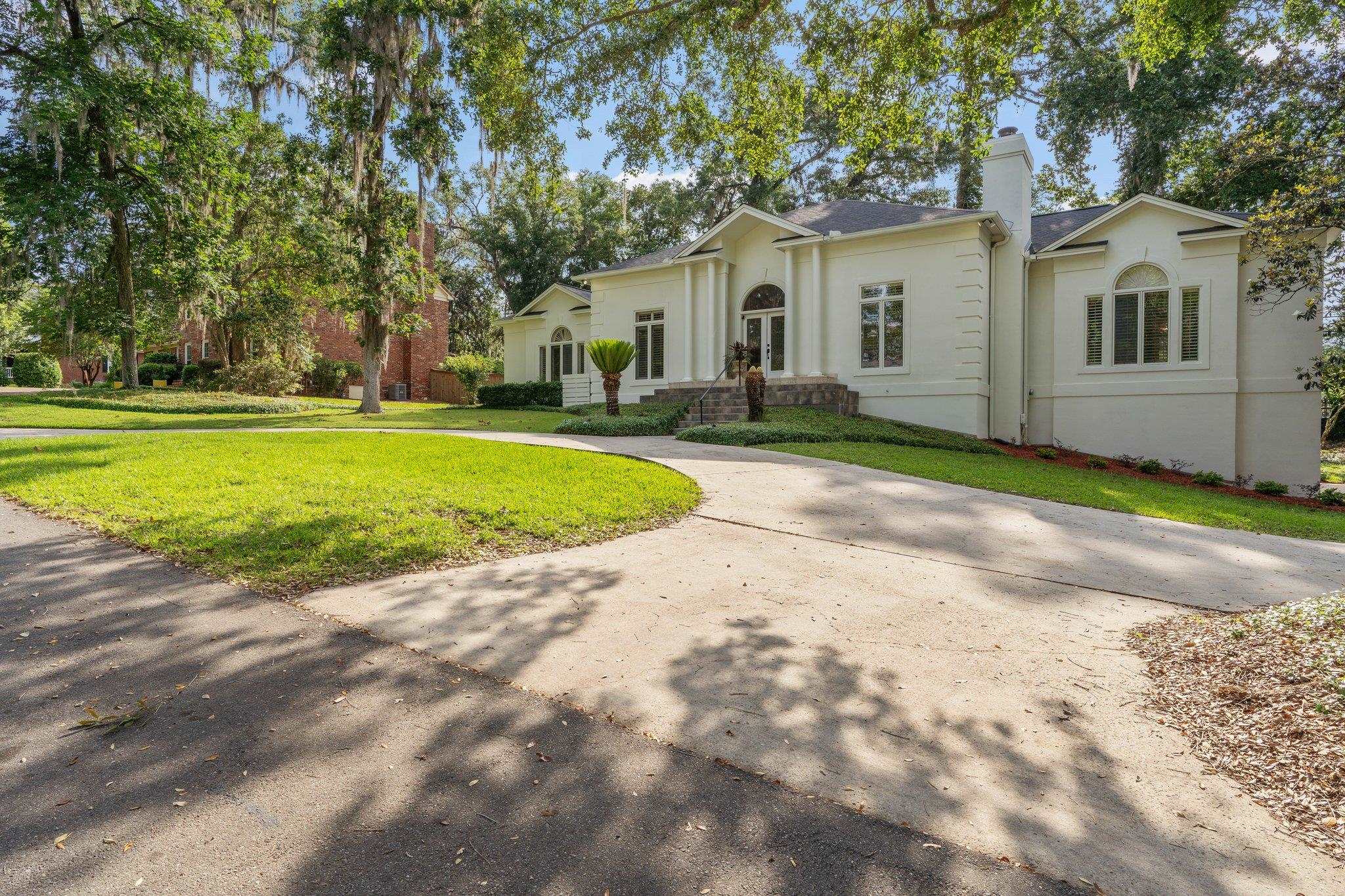 2825 Asbury Hill Drive, Tallahassee, Florida image 3