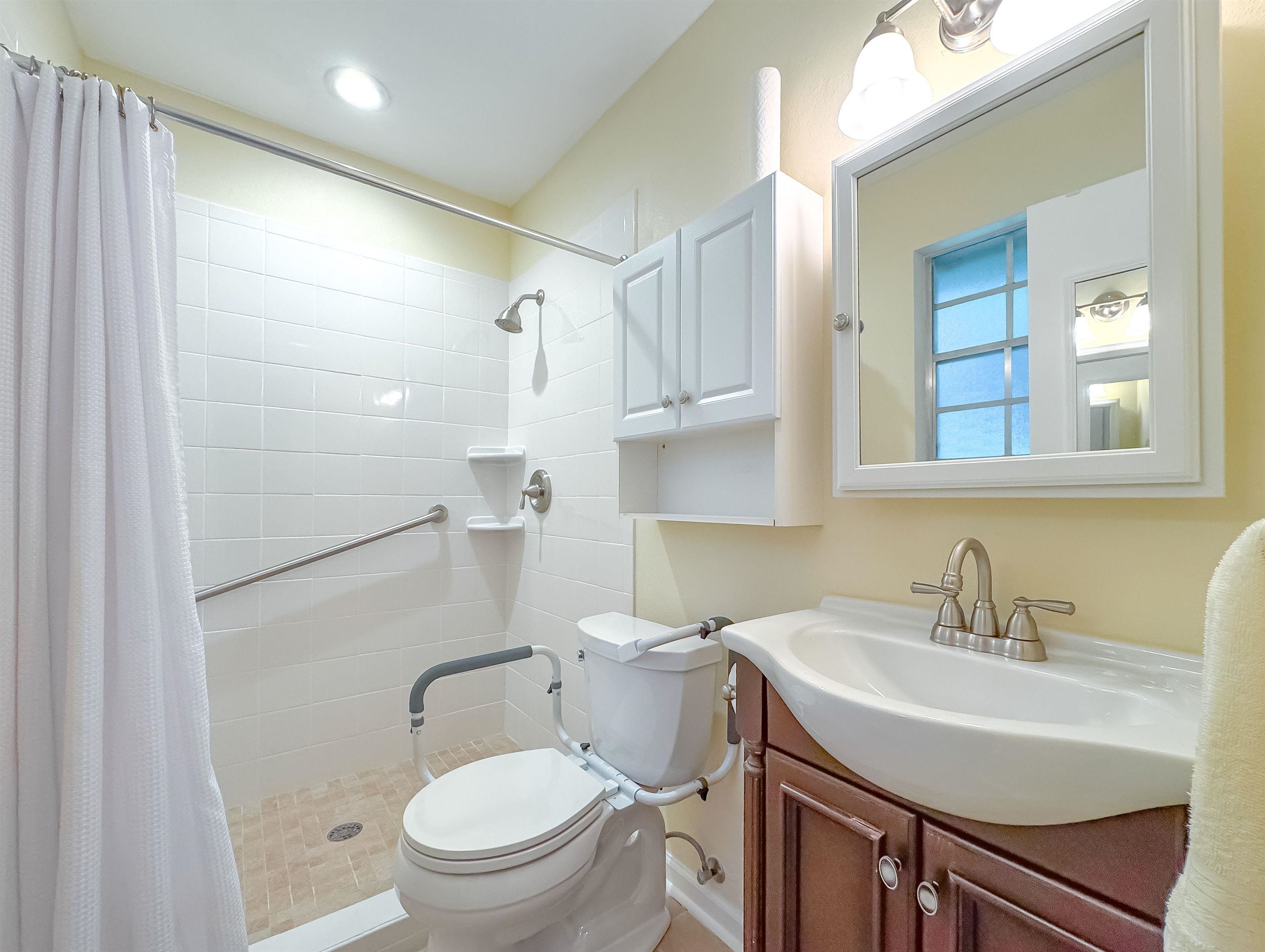305 Starmount Drive, Tallahassee, Florida image 18
