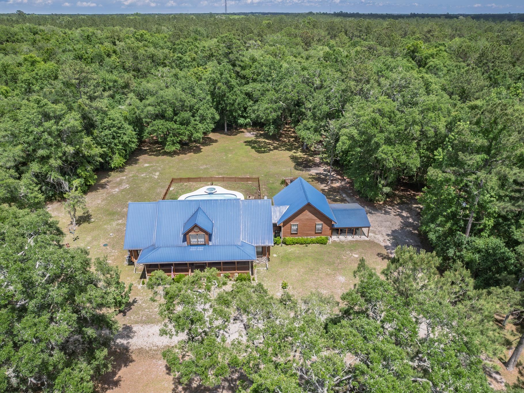 883 Hunters Trace, Crawfordville, Florida image 42