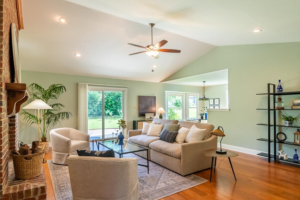 696 Lupine Lane, Tallahassee, Florida image 4