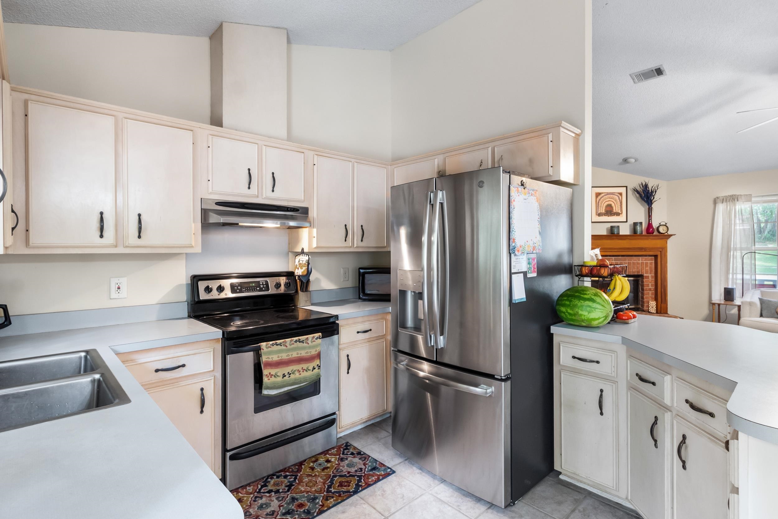 3158 S Fulmer Circle, Tallahassee, Texas image 19