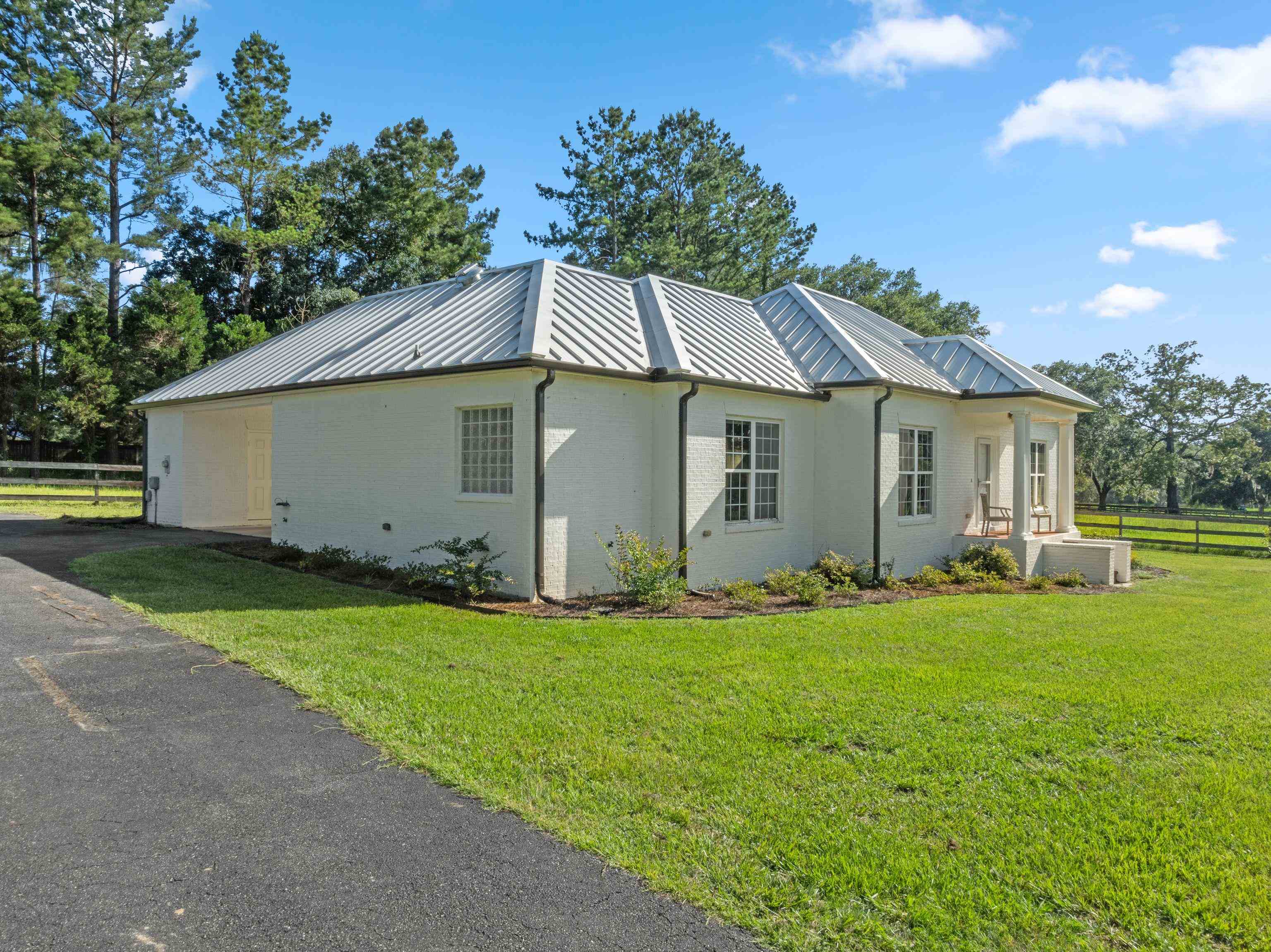 9525 Woodland Hills Way, Tallahassee, Florida image 47