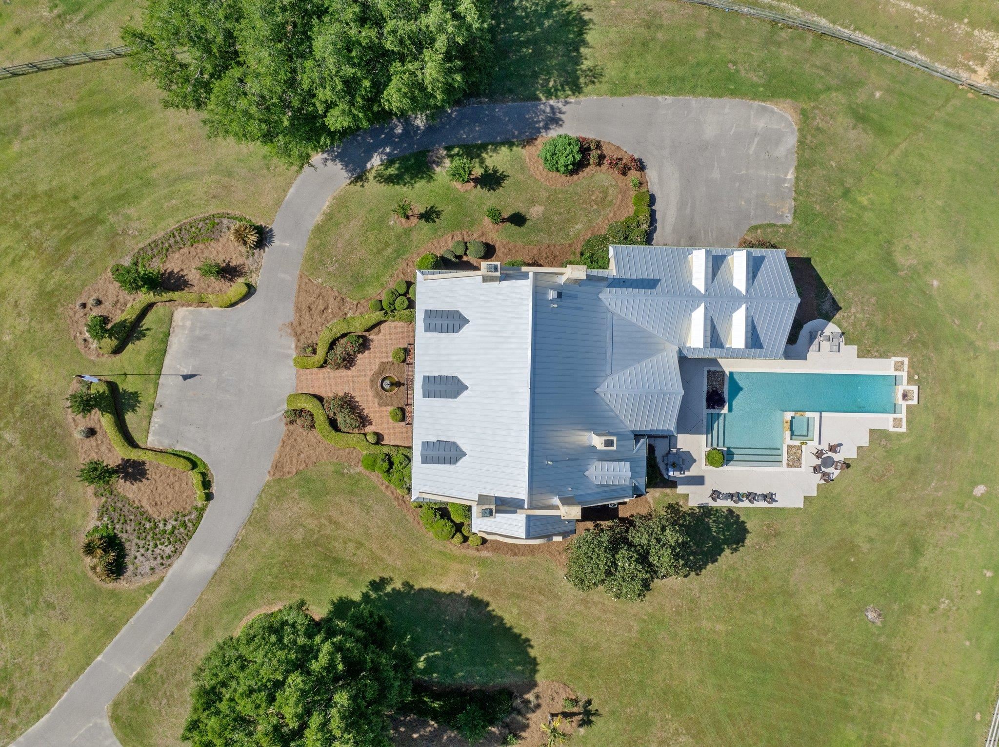 9525 Woodland Hills Way, Tallahassee, Florida image 7