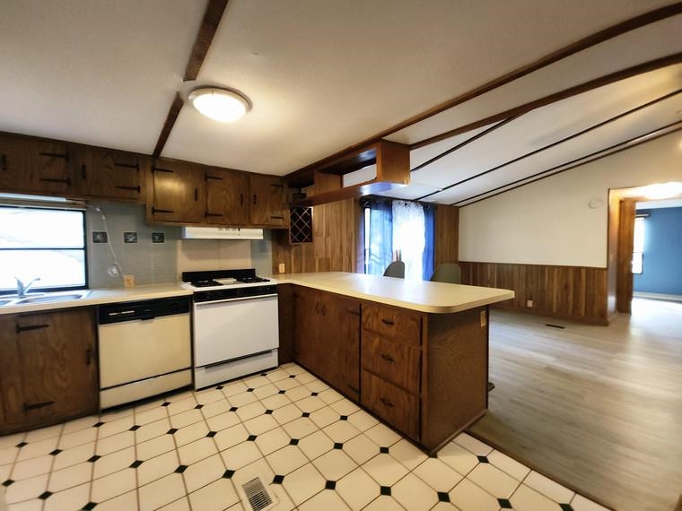 2168 Massachusetts Avenue, Carrabelle, Florida image 10