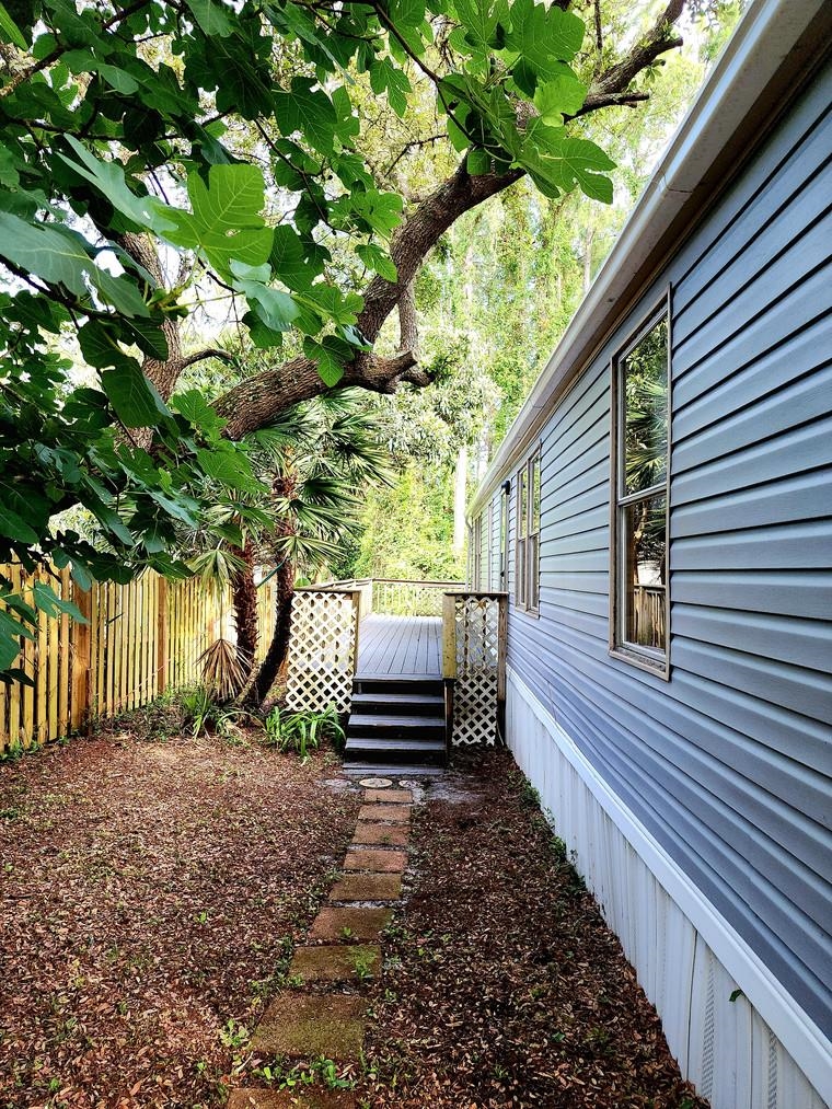 2168 Massachusetts Avenue, Carrabelle, Florida image 2