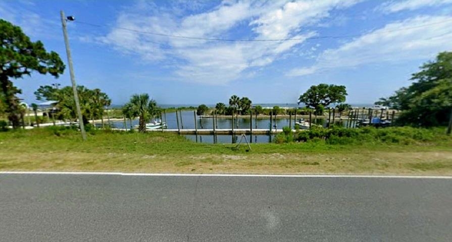 2168 Massachusetts Avenue, Carrabelle, Florida image 41