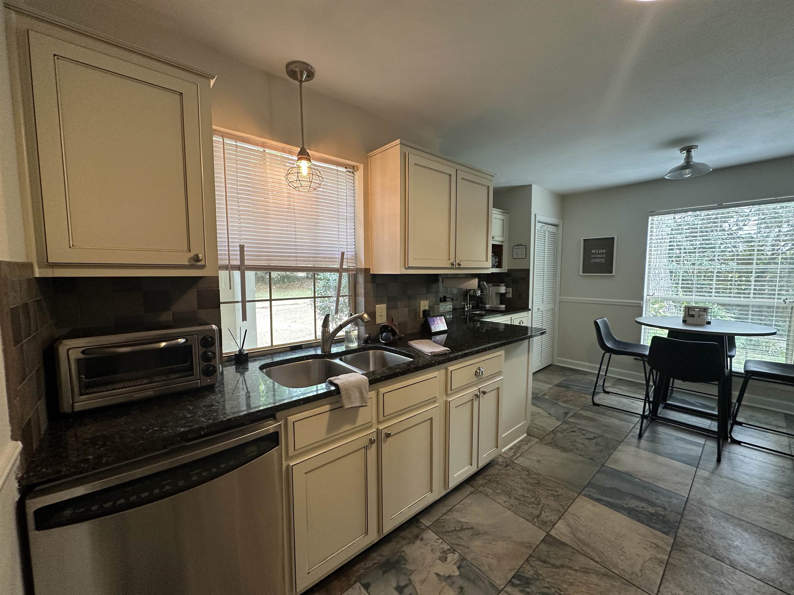 2224 Glenwood Lane, Tallahassee, Florida image 13