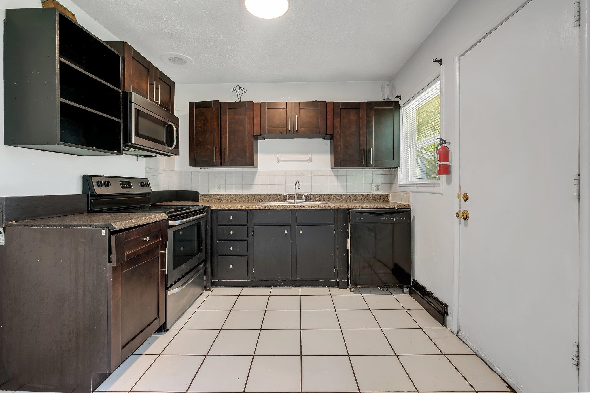 1637 Stuckey Avenue, Tallahassee, Florida image 4