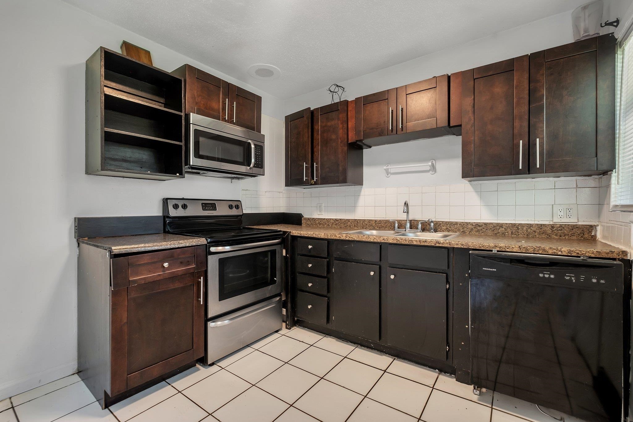 1637 Stuckey Avenue, Tallahassee, Florida image 5