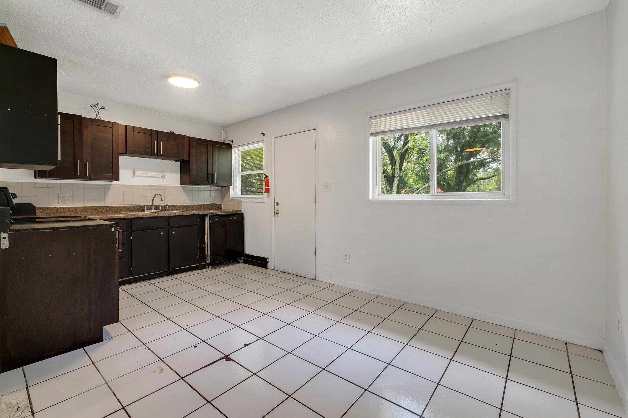 1637 Stuckey Avenue, Tallahassee, Florida image 7