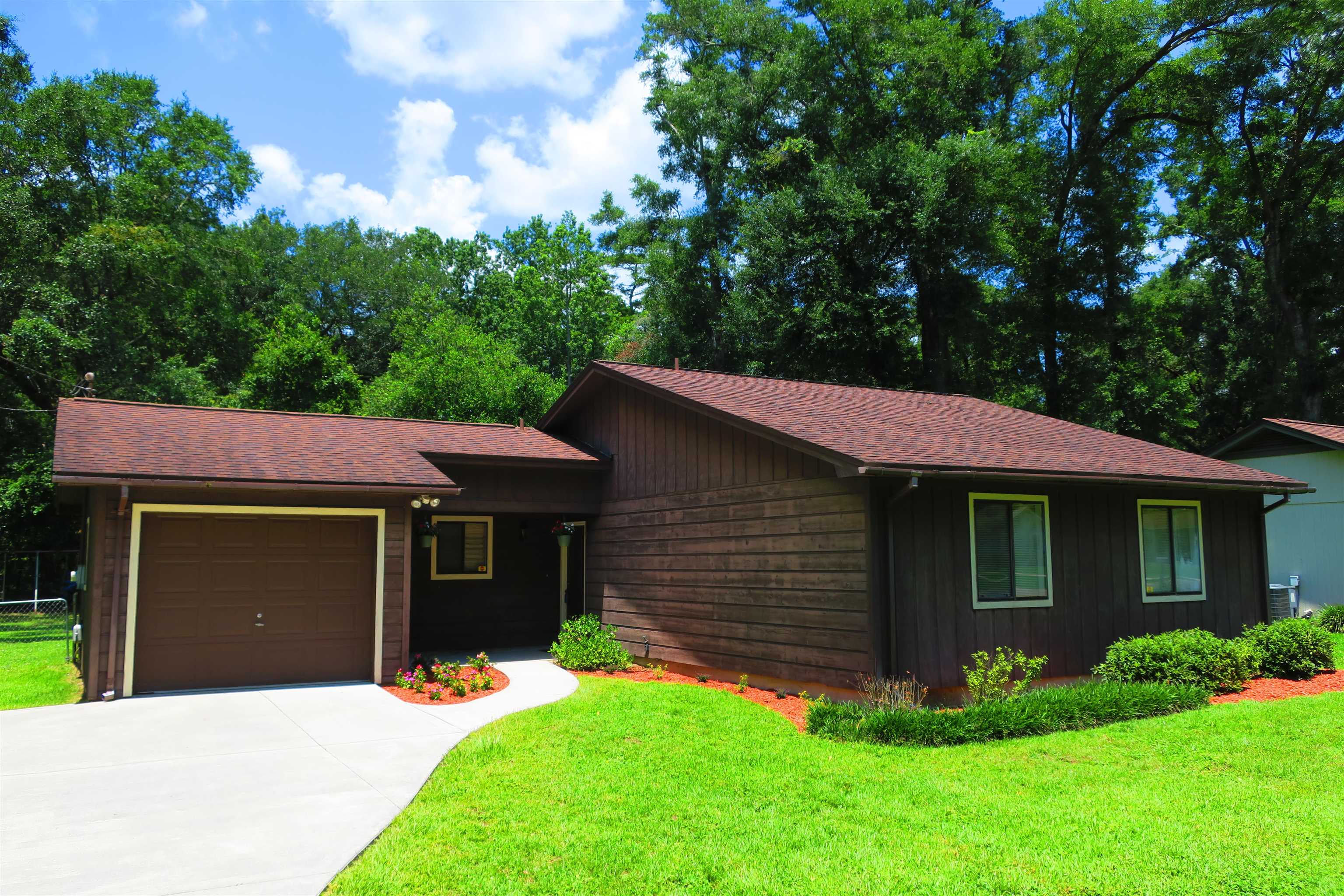 5491 Denargo Drive, Tallahassee, Florida image 1