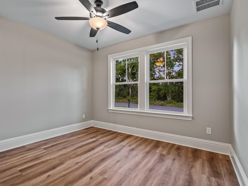 27 Spokan Trail, Crawfordville, Florida image 11