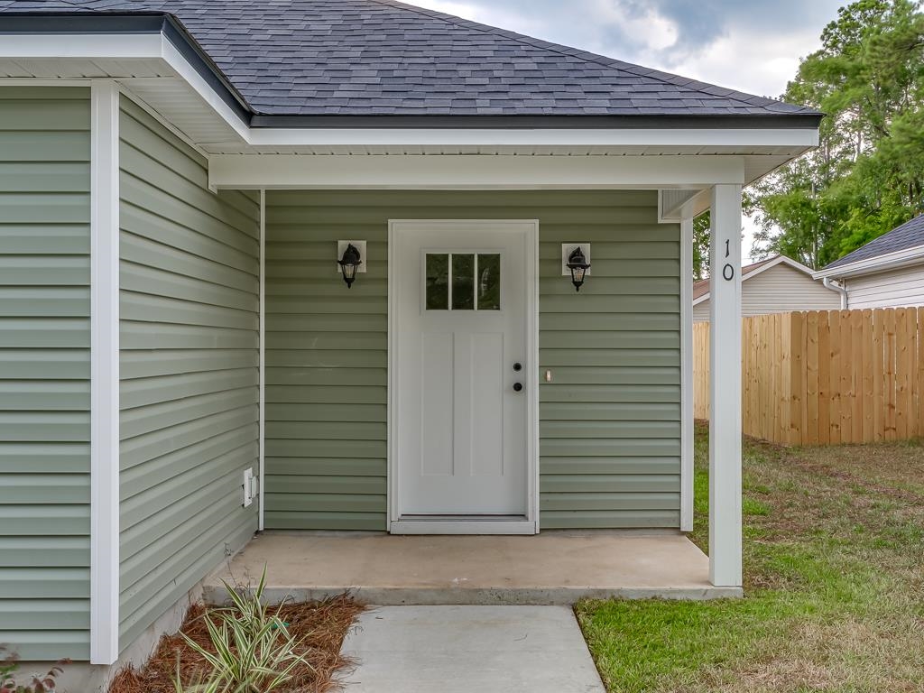 27 Spokan Trail, Crawfordville, Florida image 4