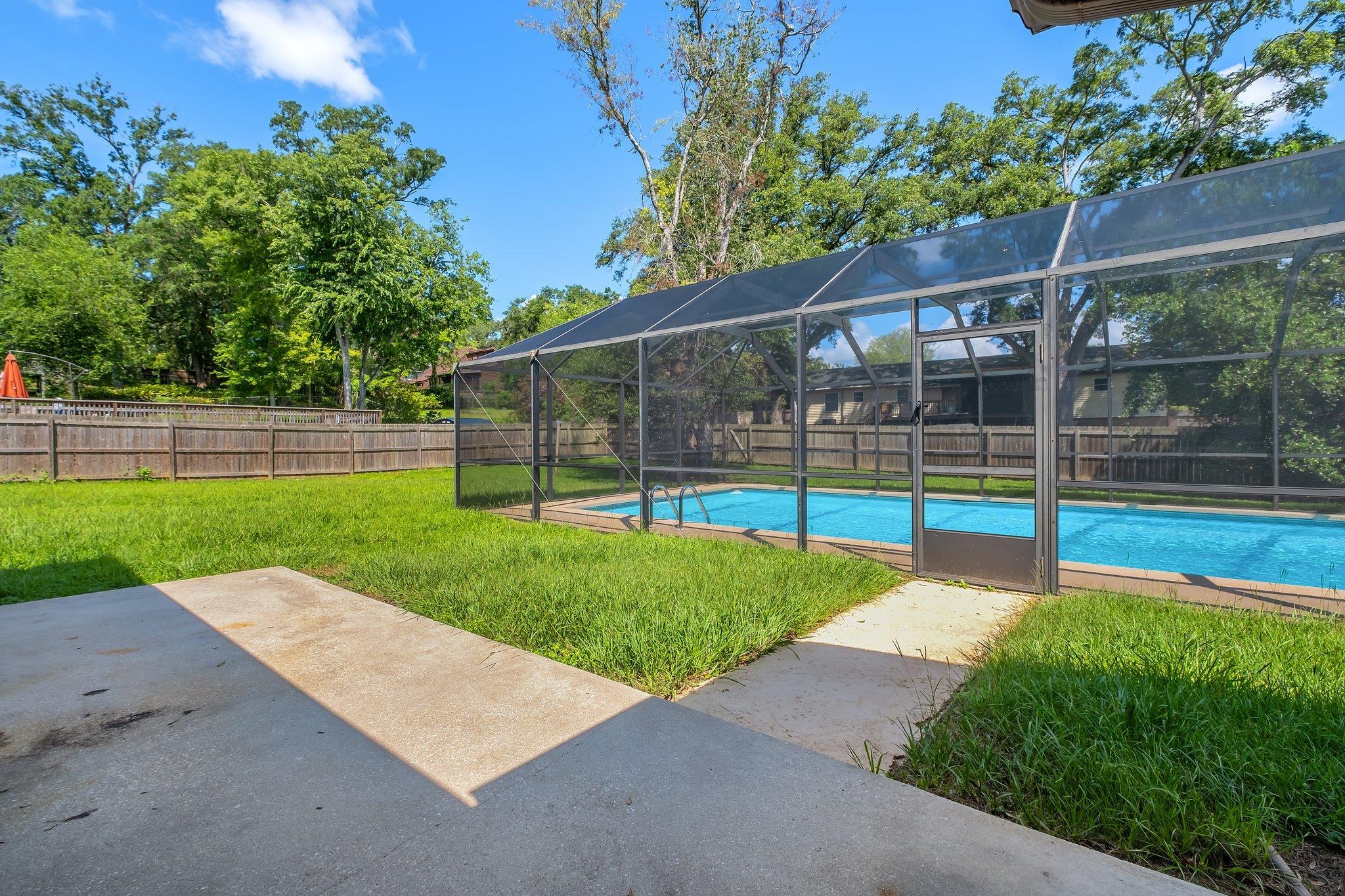 4054 Mcleod Drive, Tallahassee, Florida image 17